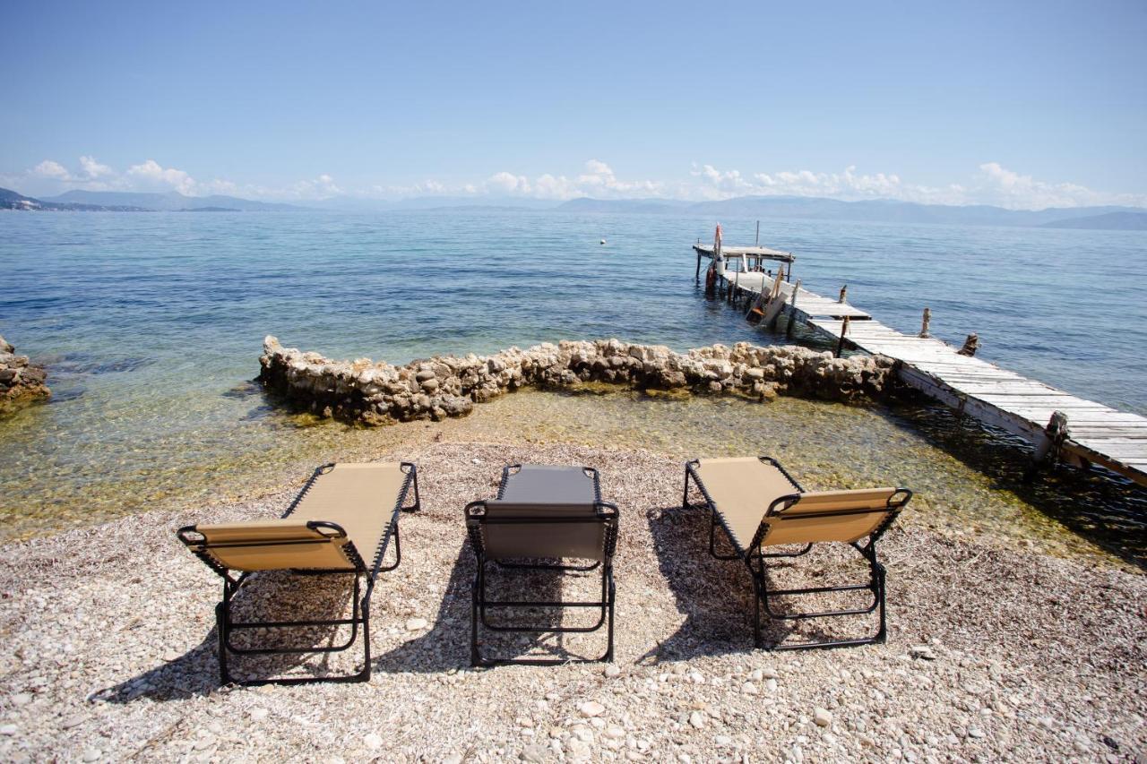 Kohyli Beachfront House Agia Pelagia Chlomou エクステリア 写真