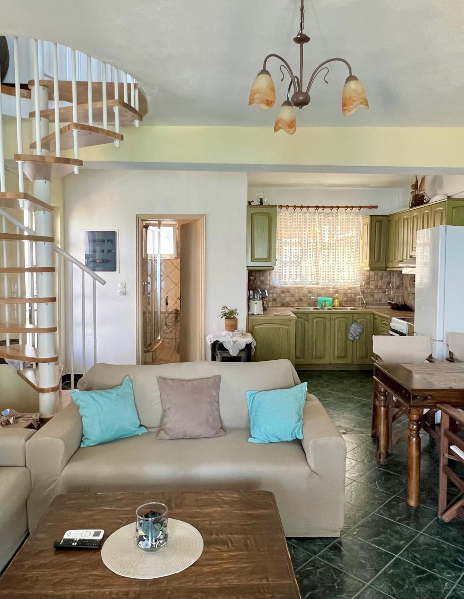 Kohyli Beachfront House Agia Pelagia Chlomou エクステリア 写真
